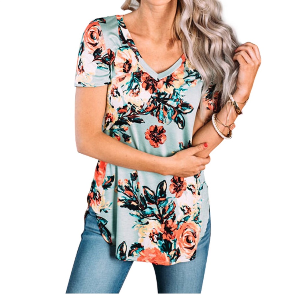 Very cute floral T-shirt
